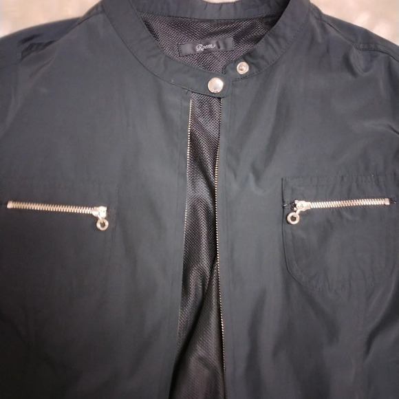 Roem women small stylish light jacket purchased from Korea never used - Picture 3 of 10